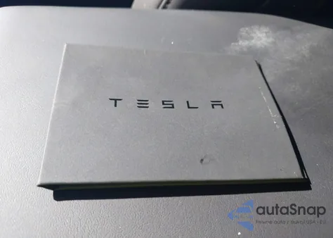 2024 Tesla Model Y Long Range Dual Motor All-Wheel Drive/Rwd из США, поврежденный, VIN 7SAYGDED8RF205908